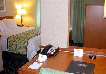Fairfield Inn And Suites By Marriott Williamsport Exterior photo